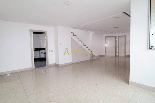 Imagem Imóvel com 4 Quartos à Venda, 357 m² em Belvedere - Belo Horizonte Imagem Imóvel com 4 Quartos à Venda, 357 m² em Belvedere - Belo Horizonte
