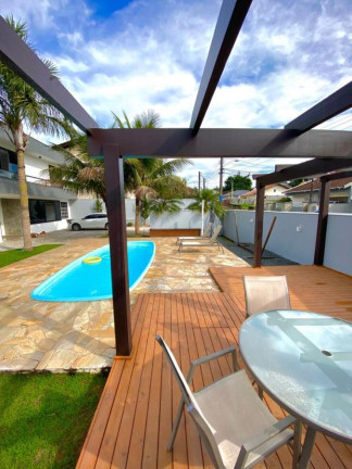 Imagem Casa com 4 Quartos à Venda, 202 m² em Bom Retiro - Joinville