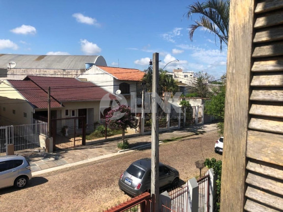 Imagem Casa com 5 Quartos à Venda, 203 m² em Sarandi - Porto Alegre Imagem Casa com 5 Quartos à Venda, 203 m² em Sarandi - Porto Alegre