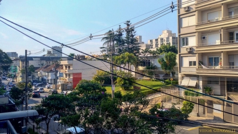Imagem Imóvel com 1 Quarto à Venda, 32 m² em Moinhos De Vento - Porto Alegre Imagem Imóvel com 1 Quarto à Venda, 32 m² em Moinhos De Vento - Porto Alegre