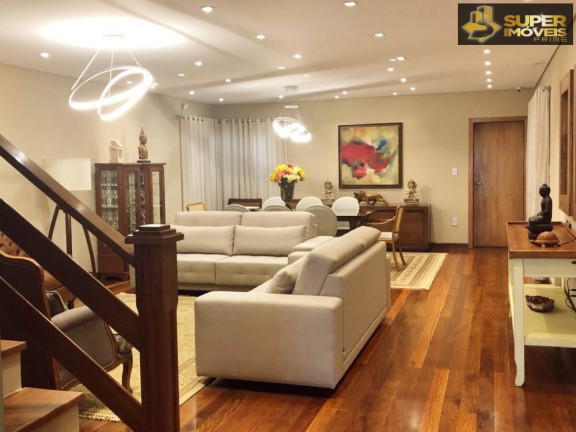 Imagem Casa com 4 Quartos à Venda, 864 m² em Centro - Pelotas