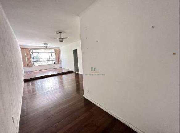 Imagem Apartamento com 3 Quartos à Venda, 140 m² em Icaraí - Niterói Imagem Apartamento com 3 Quartos à Venda, 140 m² em Icaraí - Niterói