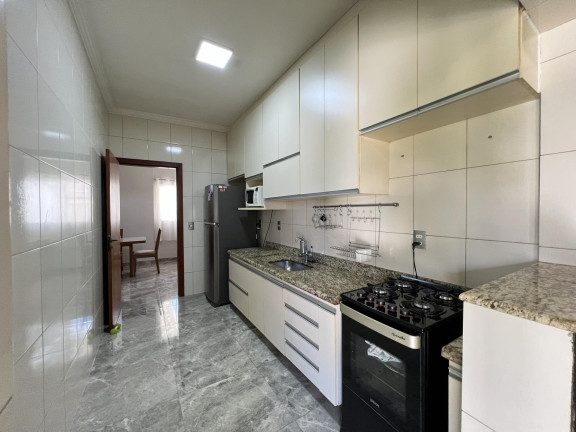 Imagem Casa com 4 Quartos à Venda, 300 m² em Cabral - Contagem