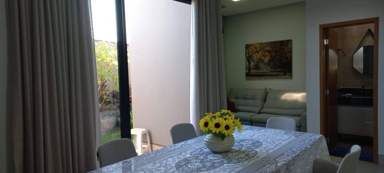 Imagem Casa com 3 Quartos à Venda, 150 m² em Residencial Interlagos - Rio Verde