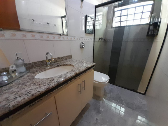 Imagem Casa com 3 Quartos à Venda, 360 m² em Cabral - Contagem Imagem Casa com 3 Quartos à Venda, 360 m² em Cabral - Contagem