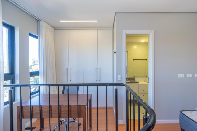 Imagem Apartamento com 1 Quarto para Alugar, 42 m² em Cabral - Curitiba