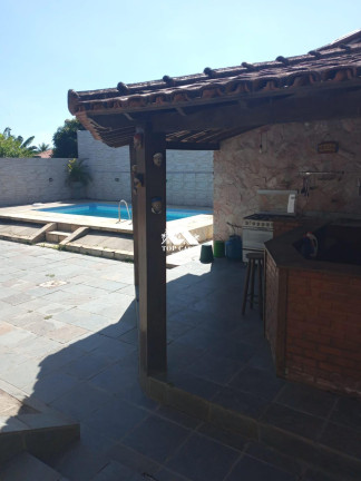 Imagem Casa com 3 Quartos à Venda, 256 m² em Centro (iguabinha) - Araruama