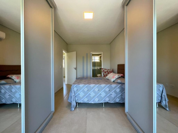 Imagem Casa com 3 Quartos à Venda, 137 m² em Tomazetti - Santa Maria Imagem Casa com 3 Quartos à Venda, 137 m² em Tomazetti - Santa Maria