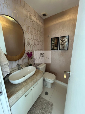 Imagem Imóvel com 4 Quartos à Venda, 250 m² em Umarizal - Belém Imagem Imóvel com 4 Quartos à Venda, 250 m² em Umarizal - Belém