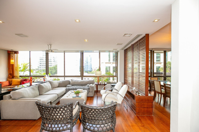 Imagem Apartamento com 3 Quartos à Venda, 225 m² em Itaim Bibi - São Paulo Imagem Apartamento com 3 Quartos à Venda, 225 m² em Itaim Bibi - São Paulo