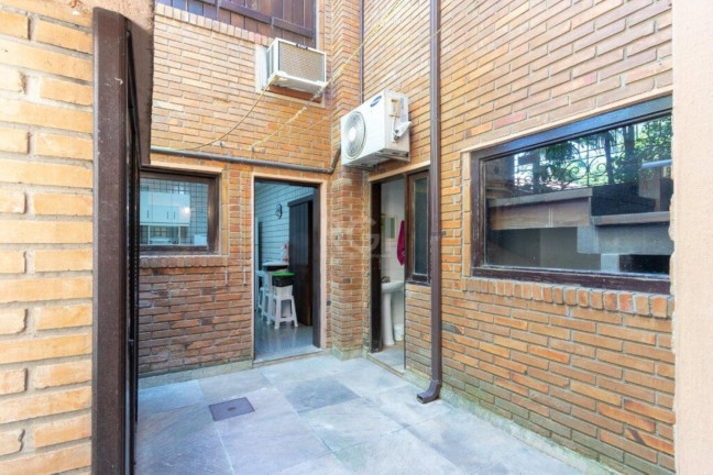 Imagem Imóvel com 4 Quartos à Venda, em Tristeza - Porto Alegre Imagem Imóvel com 4 Quartos à Venda, em Tristeza - Porto Alegre