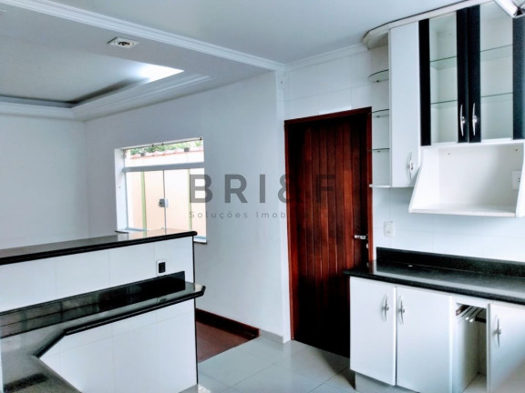Imagem Casa com 3 Quartos à Venda, 220 m² em Jardim Jabaquara - São Paulo Imagem Casa com 3 Quartos à Venda, 220 m² em Jardim Jabaquara - São Paulo