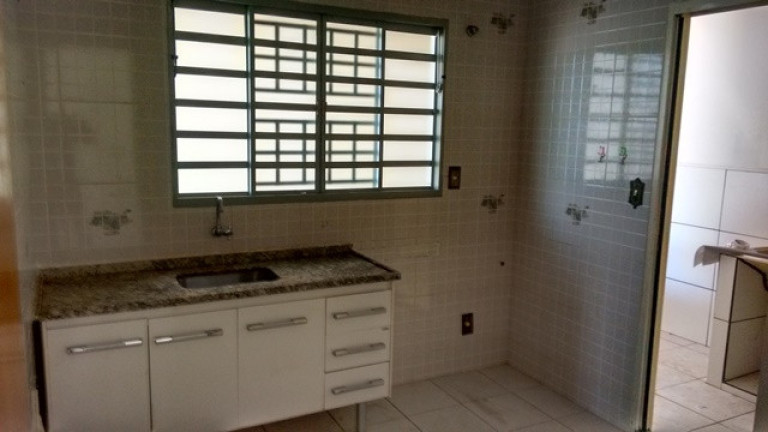 Imagem Casa com 2 Quartos à Venda, 220 m² em Parque Santa Edwiges - Bauru Imagem Casa com 2 Quartos à Venda, 220 m² em Parque Santa Edwiges - Bauru
