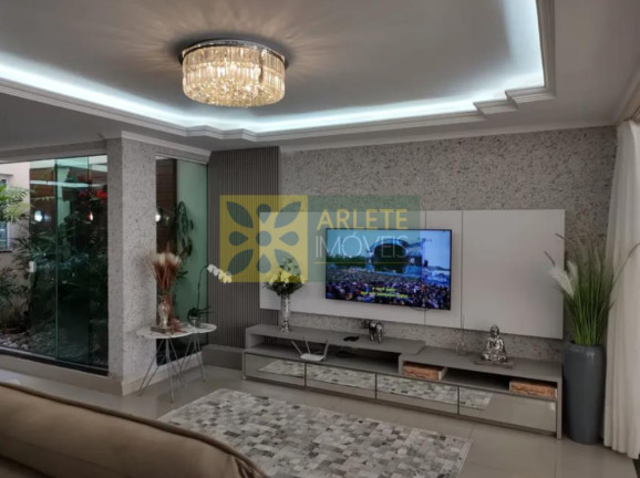 Imagem Sobrado com 3 Quartos à Venda, 191 m² em Balneário Perequê - Porto Belo Imagem Sobrado com 3 Quartos à Venda, 191 m² em Balneário Perequê - Porto Belo