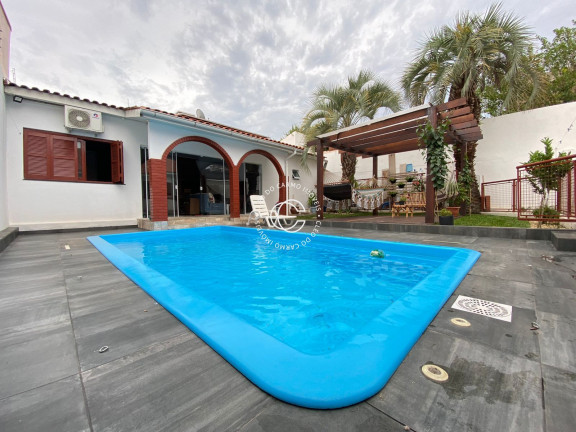 Imagem Casa com 3 Quartos à Venda, 203 m² em Nossa Senhora De Lourdes - Santa Maria Imagem Casa com 3 Quartos à Venda, 203 m² em Nossa Senhora De Lourdes - Santa Maria