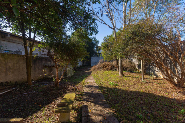 Imagem Casa com 3 Quartos para Alugar, 145 m² em Orleans - Curitiba Imagem Casa com 3 Quartos para Alugar, 145 m² em Orleans - Curitiba