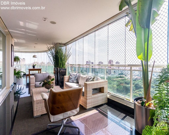 Apartamento com 4 Quartos à Venda, 355 m² em Tatuapé - São Paulo