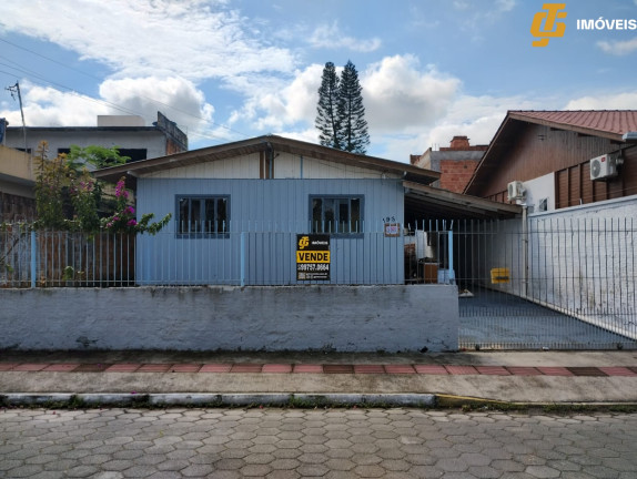 Casa com 2 Quartos à Venda, 252 m² em Monte Alegre - Camboriú