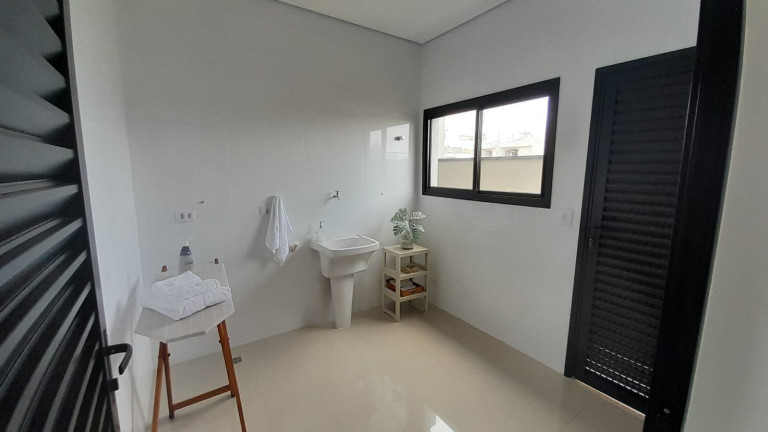Imagem Casa com 4 Quartos à Venda, 250 m² em Cezar De Suza - Mogi Das Cruzes Imagem Casa com 4 Quartos à Venda, 250 m² em Cezar De Suza - Mogi Das Cruzes