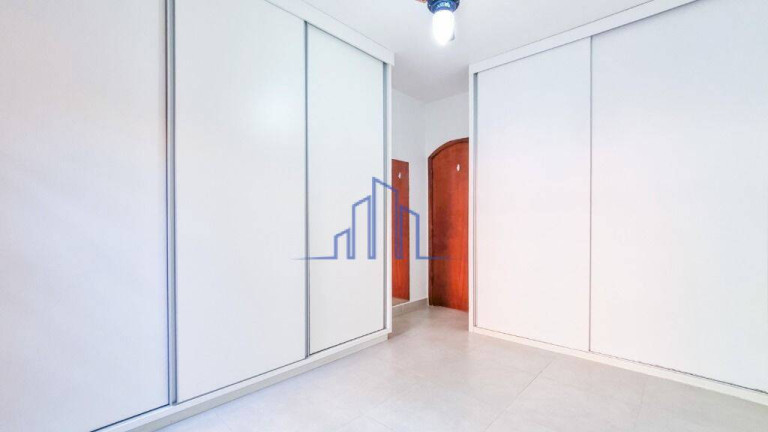 Imagem Casa com 3 Quartos à Venda, 250 m² em Alphaville - Santana De Parnaíba Imagem Casa com 3 Quartos à Venda, 250 m² em Alphaville - Santana De Parnaíba