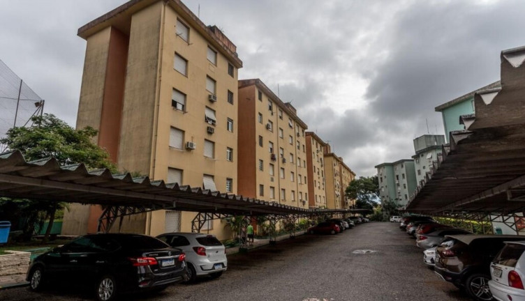 Imagem Imóvel com 2 Quartos à Venda, 52 m² em Azenha - Porto Alegre Imagem Imóvel com 2 Quartos à Venda, 52 m² em Azenha - Porto Alegre