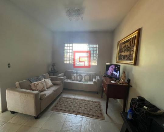 Imagem Casa com 3 Quartos à Venda, 600 m² em Ibituruna - Montes Claros Imagem Casa com 3 Quartos à Venda, 600 m² em Ibituruna - Montes Claros