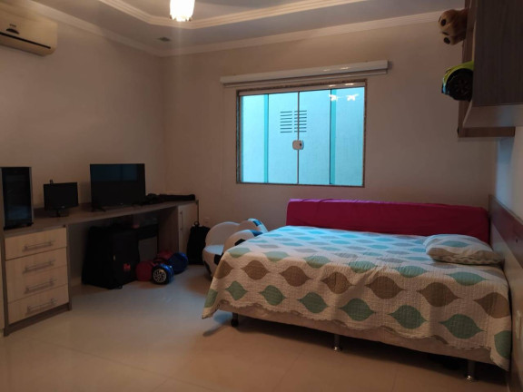 Imagem Casa com 4 Quartos à Venda, 330 m² em Vale Dos Cristais - Macaé Imagem Casa com 4 Quartos à Venda, 330 m² em Vale Dos Cristais - Macaé