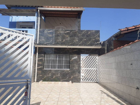 Sobrado com 3 Quartos à Venda,  em Mirim - Praia Grande