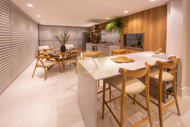 Imagem Apartamento com 4 Quartos à Venda, 280 m² em América - Joinville