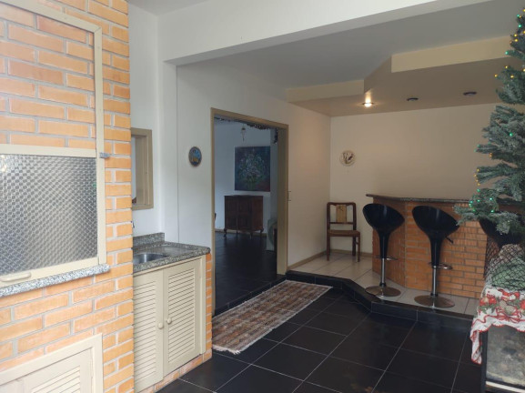 Imagem Casa com 5 Quartos à Venda, 400 m² em Saguaçu - Joinville