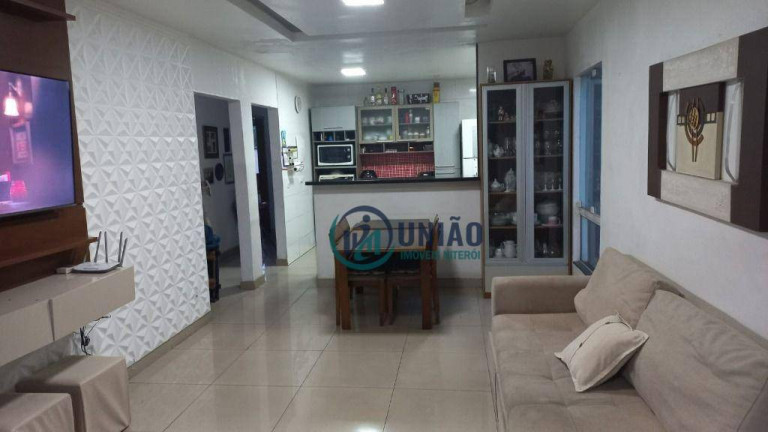 Imagem Casa com 4 Quartos à Venda, 213 m² em Arsenal - São Gonçalo