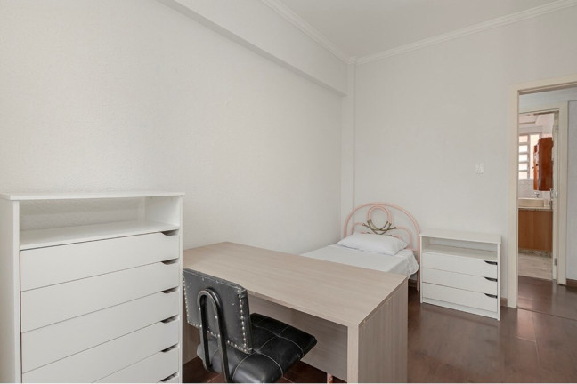 Imagem Imóvel com 3 Quartos à Venda, 128 m² em Auxiliadora - Porto Alegre Imagem Imóvel com 3 Quartos à Venda, 128 m² em Auxiliadora - Porto Alegre