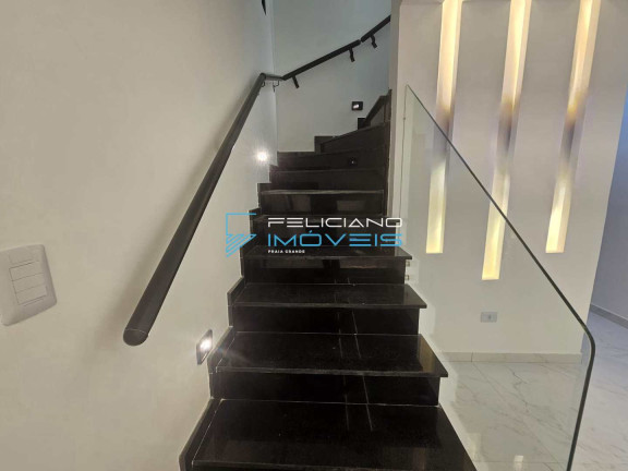 Imagem Casa com 4 Quartos à Venda, 160 m² em Guilhermina - Praia Grande Imagem Casa com 4 Quartos à Venda, 160 m² em Guilhermina - Praia Grande