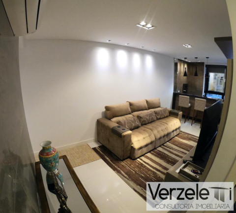 Imagem Apartamento com 2 Quartos à Venda, 77 m² em Centro - Balneário Camboriú