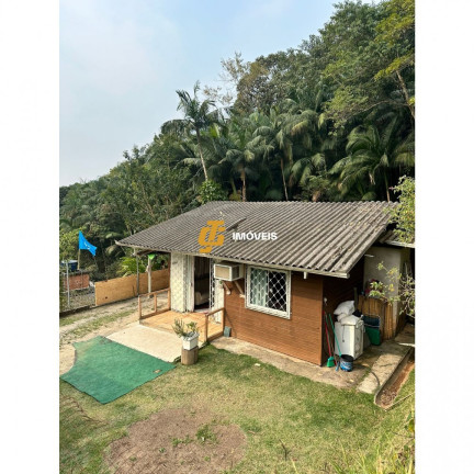 Casa com 2 Quartos à Venda, 280 m² em Rio Pequeno - Camboriú