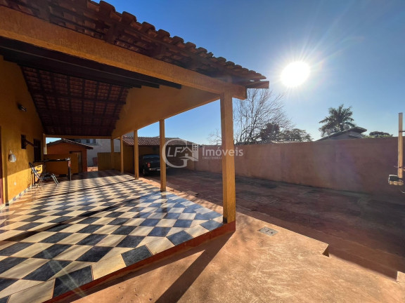 Imagem Casa com 3 Quartos à Venda, 207 m² em Vila Morumbi - Campo Grande Imagem Casa com 3 Quartos à Venda, 207 m² em Vila Morumbi - Campo Grande
