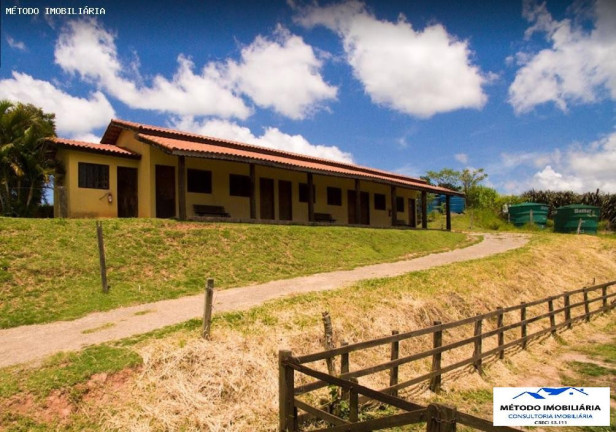 Imagem Chácara com 4 Quartos à Venda, 200 m² em Rural - Pinhalzinho Imagem Chácara com 4 Quartos à Venda, 200 m² em Rural - Pinhalzinho