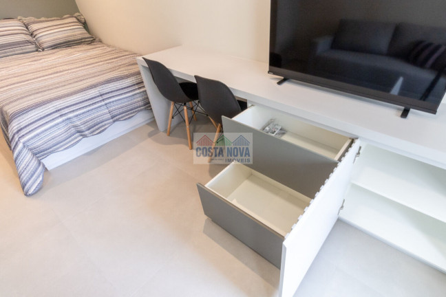 Imagem Apartamento com 1 Quarto à Venda ou Locação, 33 m² Imagem Apartamento com 1 Quarto à Venda ou Locação, 33 m²