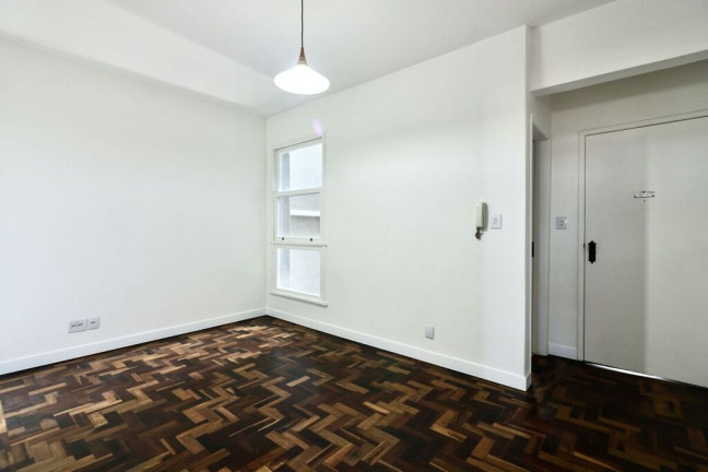 Imagem Apartamento com 1 Quarto à Venda, 45 m² em Centro Histórico - Porto Alegre Imagem Apartamento com 1 Quarto à Venda, 45 m² em Centro Histórico - Porto Alegre