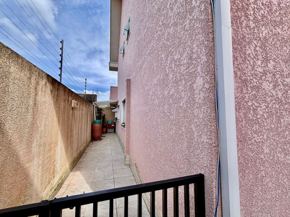 Imagem Casa com 3 Quartos à Venda, 165 m² em Boqueirão - Curitiba Imagem Casa com 3 Quartos à Venda, 165 m² em Boqueirão - Curitiba
