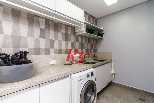 Imagem Sobrado com 3 Quartos à Venda, 343 m² em Gonzaga - Santos Imagem Sobrado com 3 Quartos à Venda, 343 m² em Gonzaga - Santos