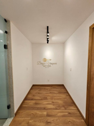 Imagem Casa com 3 Quartos à Venda, 274 m² em Comary - Teresópolis