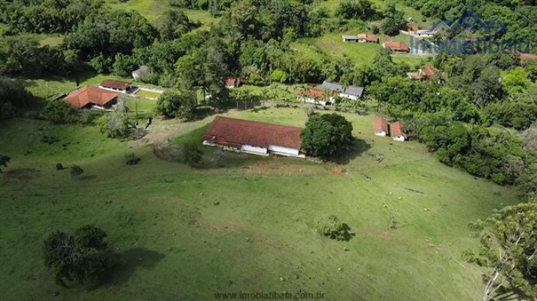 Chácara com 10 Quartos à Venda, 245.000 m² em Centro - Piracaia