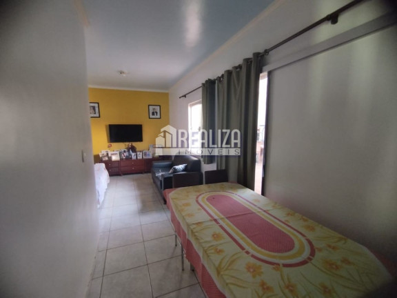 Imagem Casa com 2 Quartos à Venda, 200 m² em Conjunto Maringá Ii - Uberaba Imagem Casa com 2 Quartos à Venda, 200 m² em Conjunto Maringá Ii - Uberaba