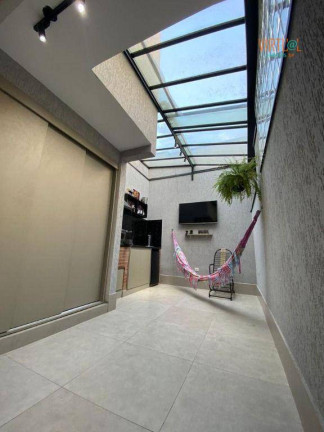 Imagem Sobrado com 3 Quartos à Venda, 122 m² em Vila Mangalot - São Paulo