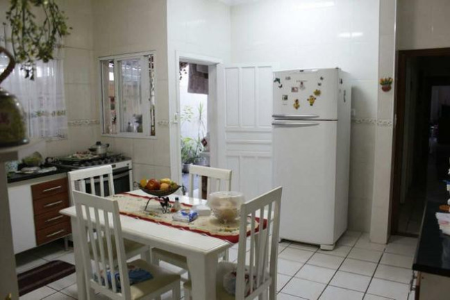 Imagem Casa com 3 Quartos à Venda, 285 m² em Guilhermina - Praia Grande Imagem Casa com 3 Quartos à Venda, 285 m² em Guilhermina - Praia Grande