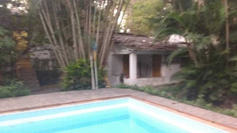 Imagem Imóvel com 4 Quartos à Venda, 1.554 m² em Campo Grande - Rio De Janeiro Imagem Imóvel com 4 Quartos à Venda, 1.554 m² em Campo Grande - Rio De Janeiro