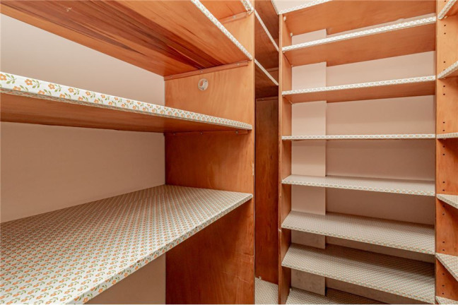 Imagem Imóvel com 3 Quartos à Venda, em Moinhos De Vento - Porto Alegre Imagem Imóvel com 3 Quartos à Venda, em Moinhos De Vento - Porto Alegre