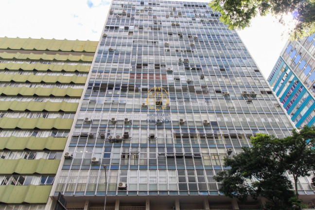 Sala Comercial à Venda, 68 m² em Centro - Curitiba