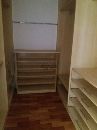 Imagem Casa com 4 Quartos à Venda, 550 m² em Alphaville Residencial Plus - Barueri Imagem Casa com 4 Quartos à Venda, 550 m² em Alphaville Residencial Plus - Barueri